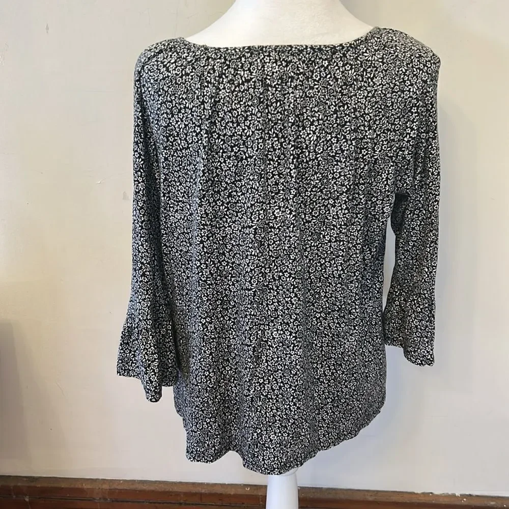 Michael Michael Kors  Black and White floral Women's Blouse Size L EUC